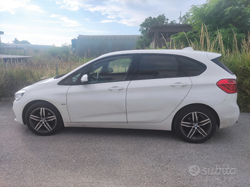 BMW 218d Active tourer