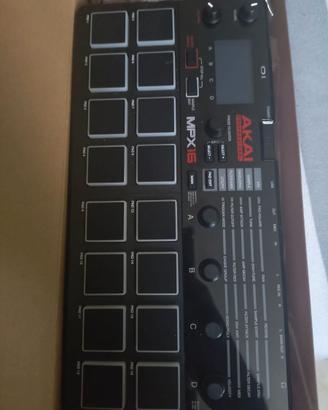 Akai MPX16 campionatore/player Pari al  nuovo