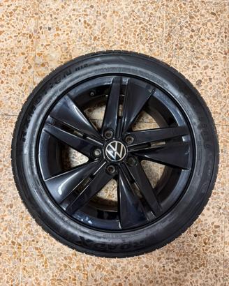 4 cerchi originali Volkswagen R16 con gomme