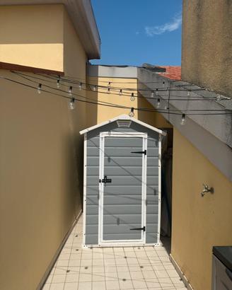 Casetta da giardino in resina Keter Manor 4x6 Grey