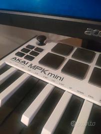 Akai MPK mini