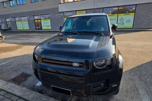LAND ROVER DEFENDER 110 X-DYNAMIC HSE ALL BLACK -