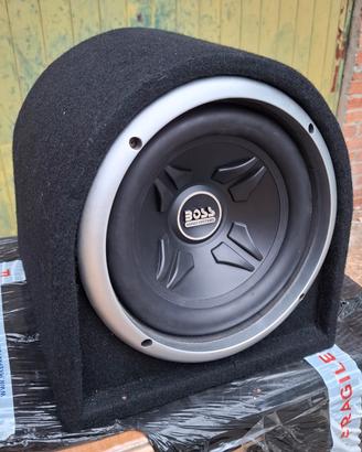 Subwoofer attivo da 25cm per auto