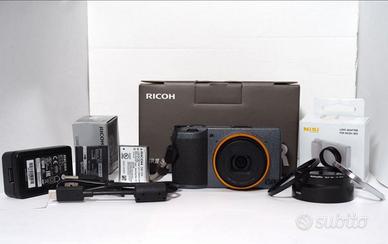 Fotocamera Ricoh GR III Street Edition e accessori