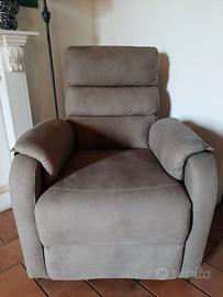 Poltrona moderna relax reclinabile