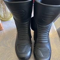 Stivali, guanti, borsa givi con tanlock