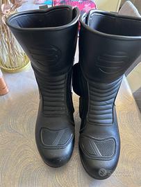 Stivali, guanti, borsa givi con tanlock