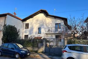 4 LOCALI A COLLEGNO