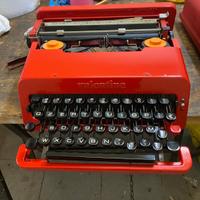 Macchina da scrivere Olivetti Valentine Rossa