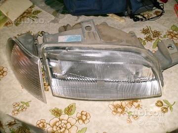 Faro Dx per Fiat Punto I' serie