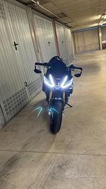 Aprilia tuono v4 factory