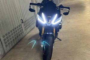 Aprilia tuono v4 factory