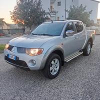 mitsubishi L200 DI-D 4X4 2.5 DIESEL 