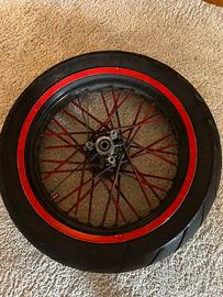 Cerchione gommato Hm50