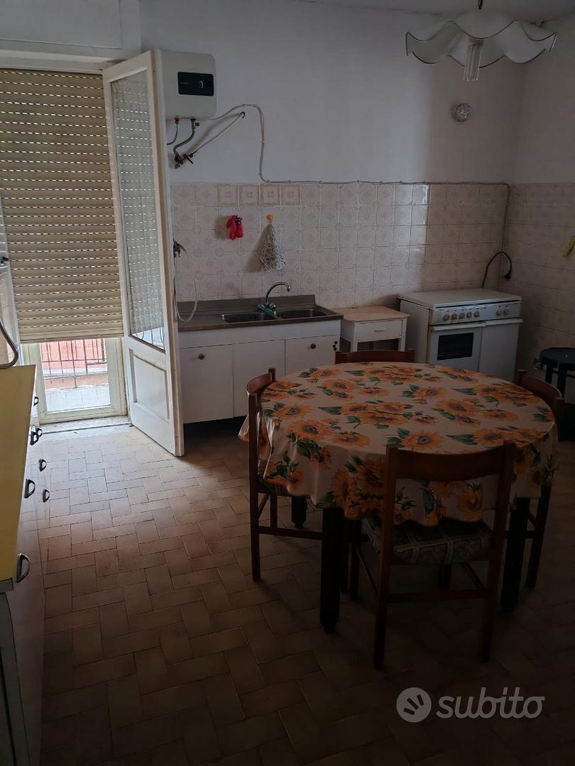 Apparteamento posto al primo piano da ristrutturar
