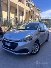 Peugeot 208 1o Serie Pure Tech 82 5P Allure
