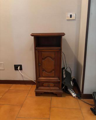 Mobiletto porta telefono corridoio