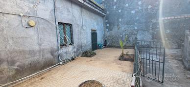 SANTA VENERINA intera proprietà mq.280