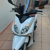Yamaha xcity 250