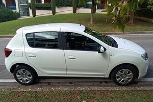 DACIA SANDERO SOLO 50000 km