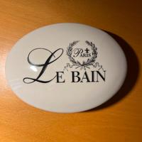 Contenitore in porcellana