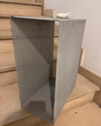 Porta pc/aupporto case computer in lamiera forata
