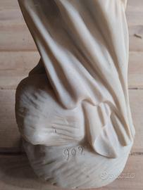 Statua di venere al bagno in polvere di marmo