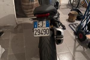 Ducati monster 1200s