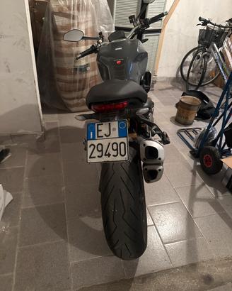 Ducati monster 1200s