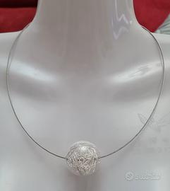 Girocollo  filo semirigido e sfera in vetro Murano