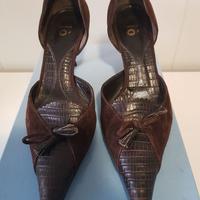 SCARPE DECOLLETE' IN CAMOSCIO E VERA PELLE