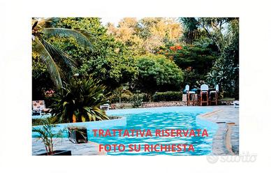 Villa mq 220 unico livello con piscina