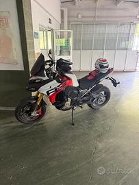 V4 Rs