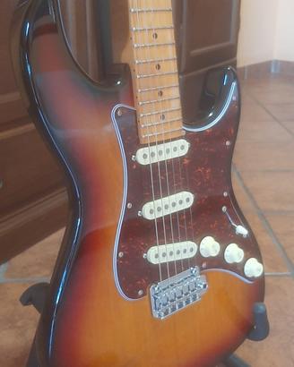 CHITARRA ELETTRICA  LARRY CARLTON SIRE 5