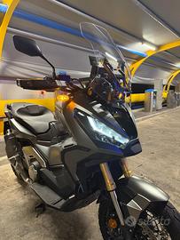 Xadv 750