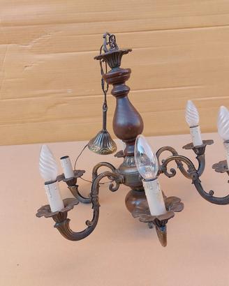 Lampadario vintage in ottone e legno – 6 luci
