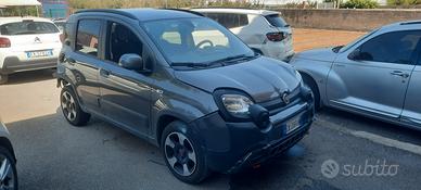 Fiat Panda 1.0 FireFly S&S Hybrid City Cross anno 