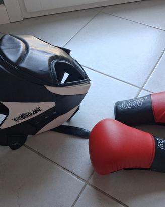 Guantoni boxe + caschetto usati