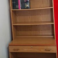 Scrivania con cassetto e libreria postazione pc 