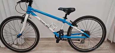 Frog 62 Team Sky 24” – leggerissima