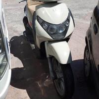 Piaggio beverly 125