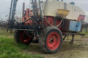 Botte diserbo trainata