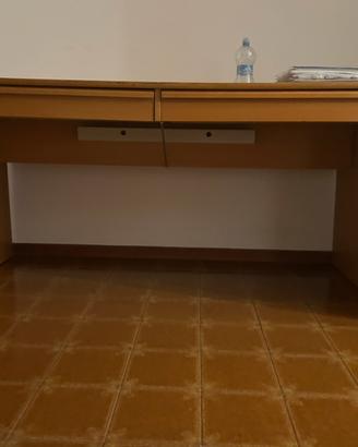 Scrivania Ikea