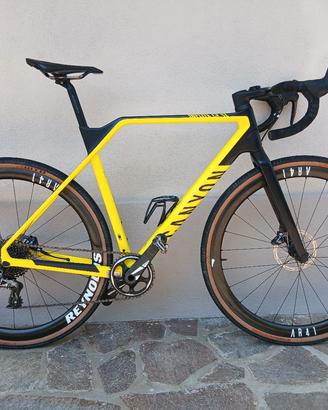 Canyon Inflite CF SL 8.0 race gravel/ciclocross