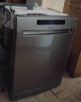 Lavastoviglie e frigo da incasso