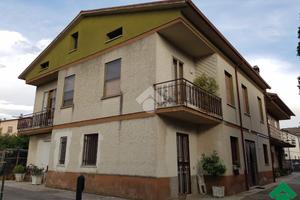 6 LOCALI A SPELLO
