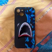 Cover iPhone 13 Shark Face – Stile unico!