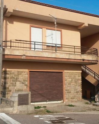 Trinità d'agultu - casa indipendente con giardino
