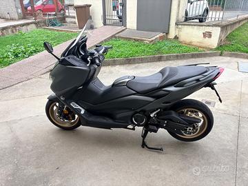 Yamaha Tmax Tech 560 2021