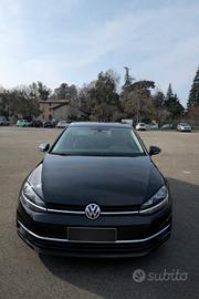 Volkswagen Golf 1.6 TDI Executive – Navi – Cruise 